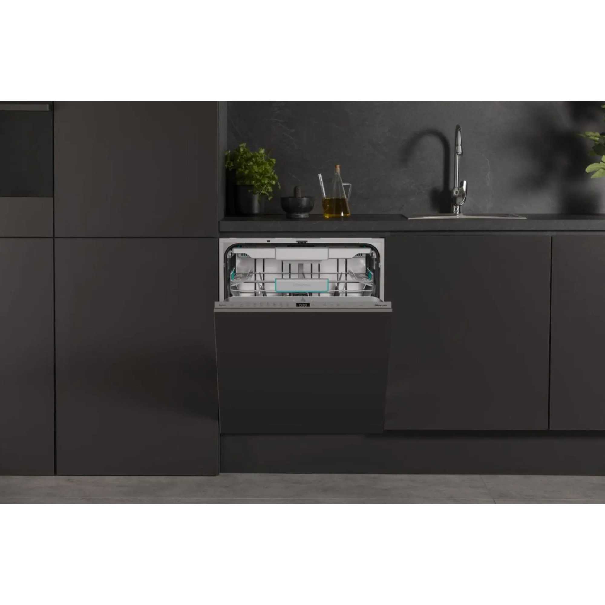 Hi6 16 Place Setting Fully Integrated Full-Sized Dishwasher - HV16AUK