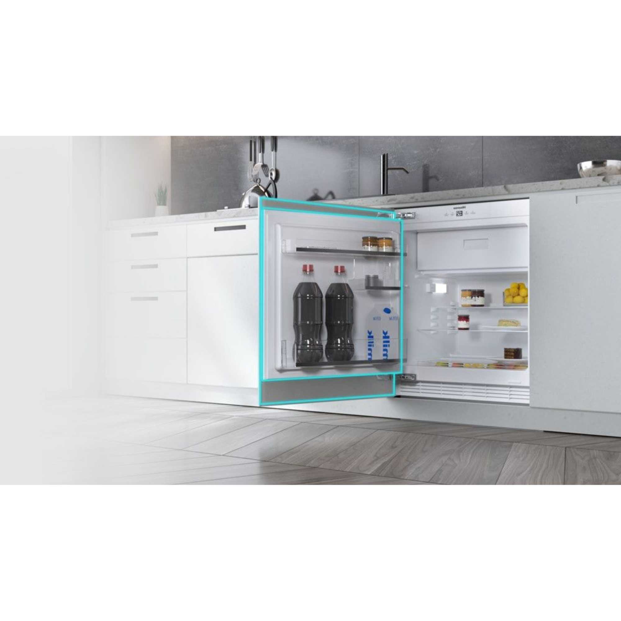 RUR156D4AWE 104l Built-In Fridge with Ice Box